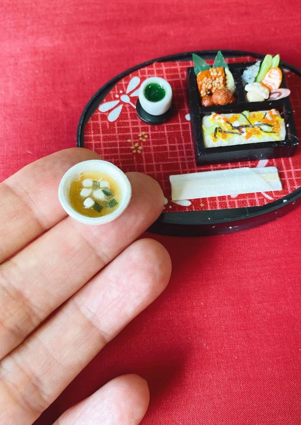 大村玲子的微縮黏土美食藝術：指尖上的日本味覺盛宴